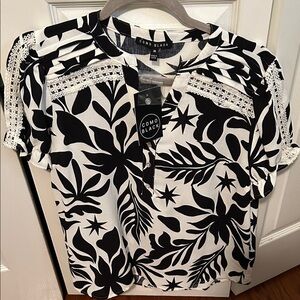 Como Black Women's Tropical Print Blouse - Black and White